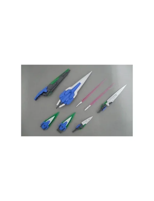 Bandai High Grade HG 1/144 Mobile Suit Gundam GN-0000/7S 00 Gundam Seven Sword