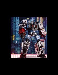 Generation Toys GT-08 Transformers Guardian Battle Damage Version